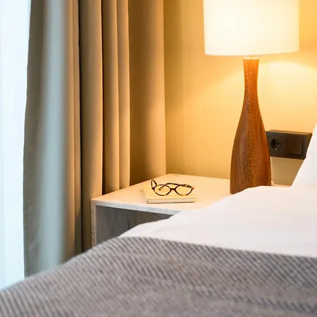 Grand Terminus Hotell 4*